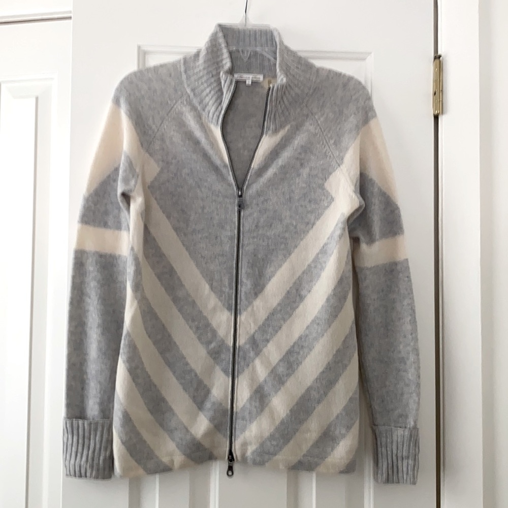 100% Cashmere Minnie Rose zip up sweater/jacket . Like new condition